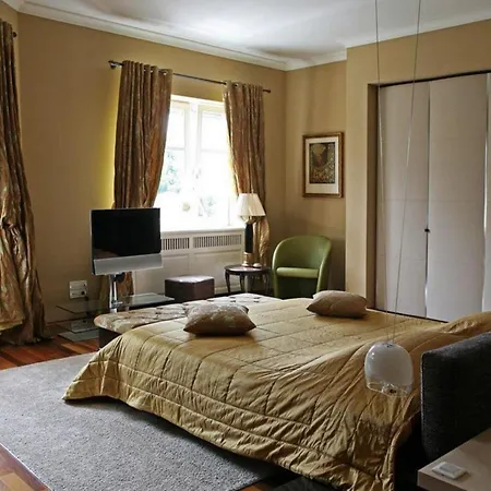 Kalliope House *